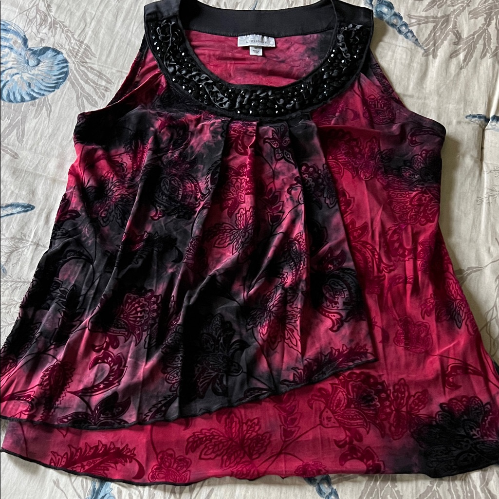 Dress Barn Red And Black Sleeveless Blouse